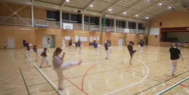 体験さんと夏の終わりとヒジ！